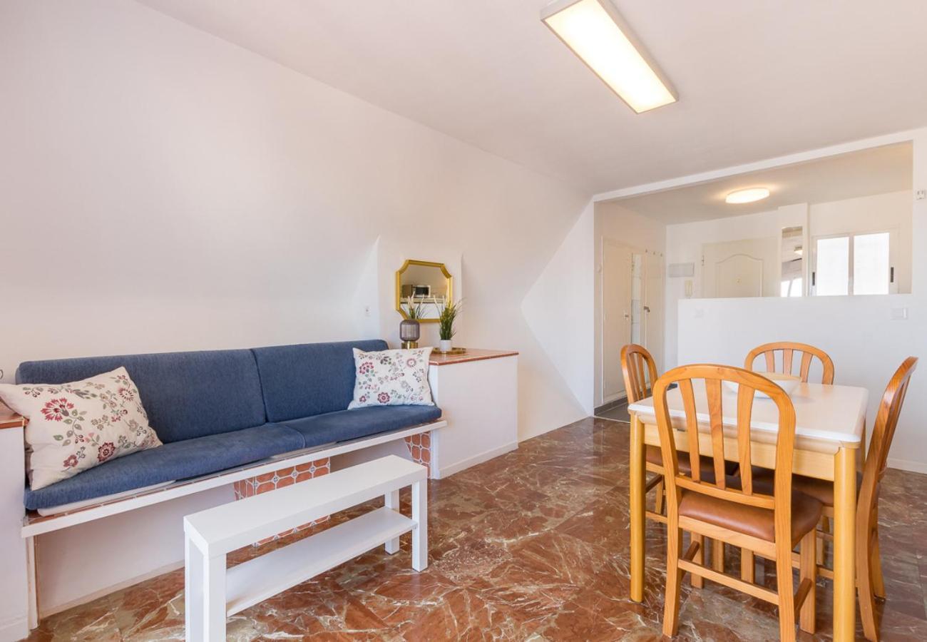 Reformado Apartamento En El Centro Con Vista Al Mar Торремолинос Экстерьер фото