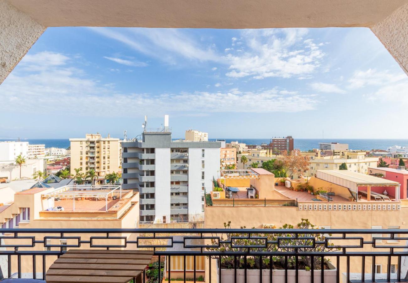 Reformado Apartamento En El Centro Con Vista Al Mar Торремолинос Экстерьер фото